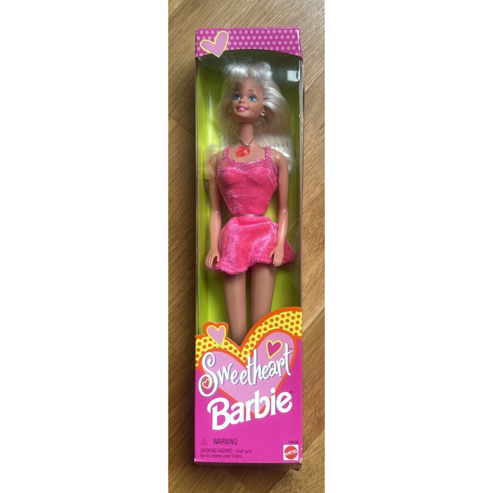 NIB Vintage Sweetheart Barbie Doll #18608 Mattel Fashion Pink Blonde Blue Eyed